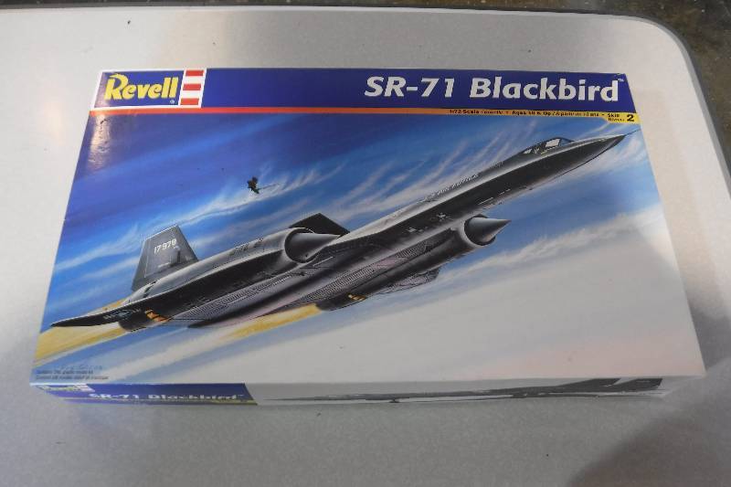 lot 3259 image: SR-71 Black bird model plane kit