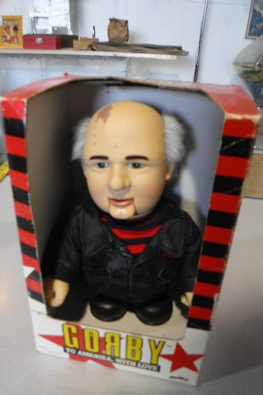 lot 3263 image: Dreamworks brand Gorby bobble head doll Gorbachev to Amerika with love