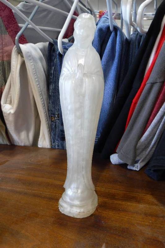 lot 3279 image: Religious sculpture art work- unknown medium