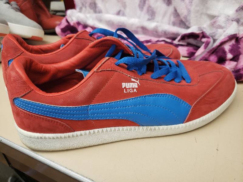 lot 2660 image: Puma Size 8.5
