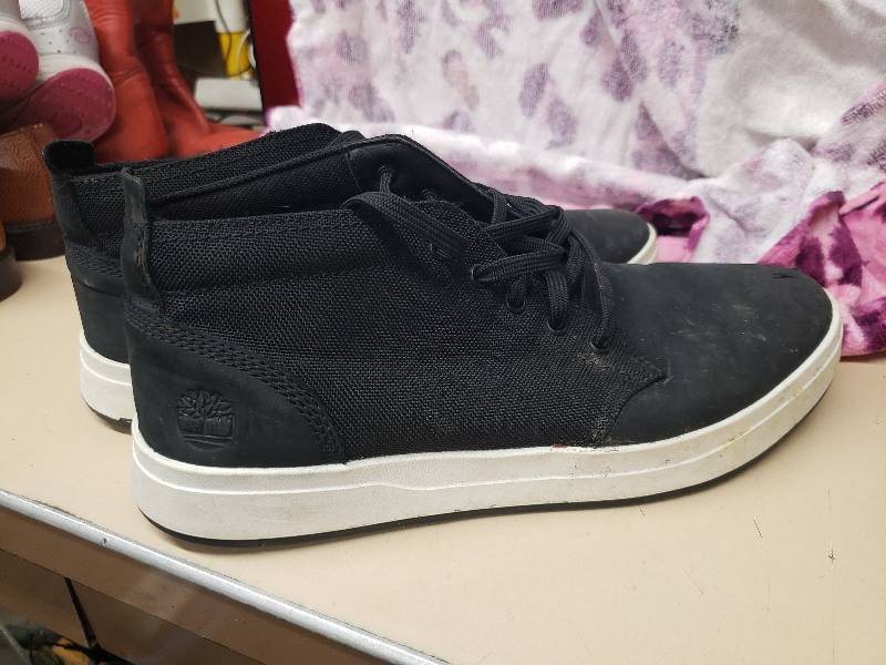 lot 2667 image: Timberland Size 9