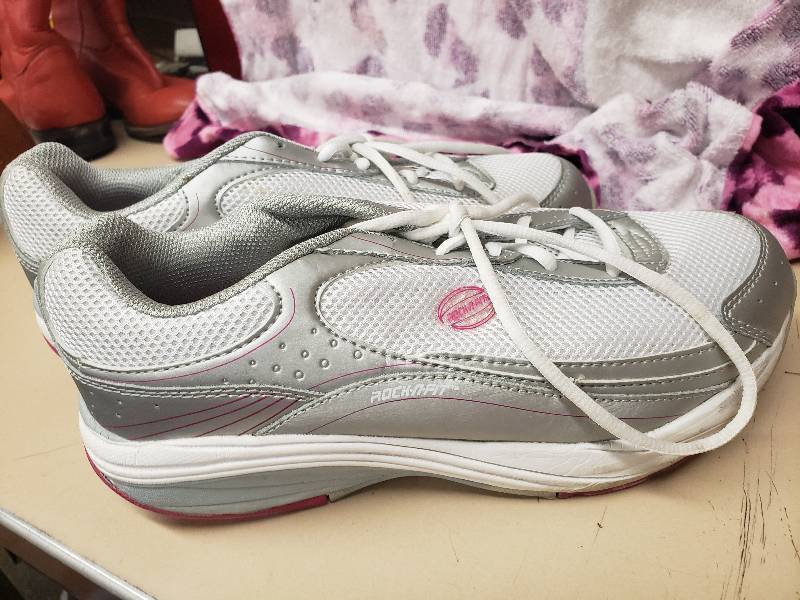 lot 2671 image: Rock in Fit Size 8.5M