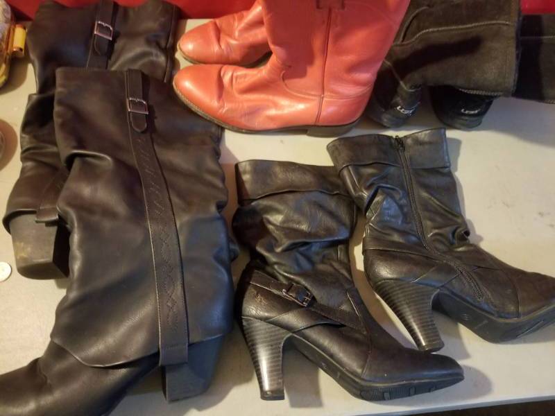 lot 2673 image: Lot of Ladies Boots