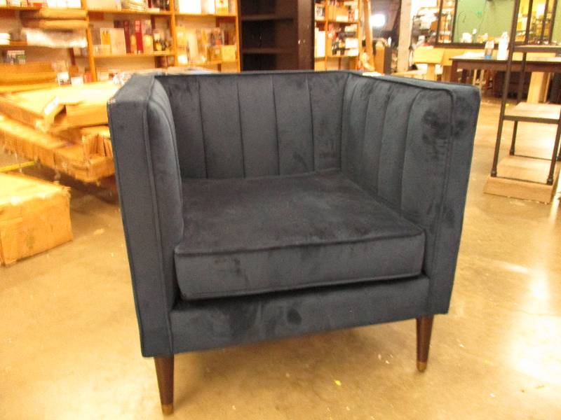 soriano channel tufted chair