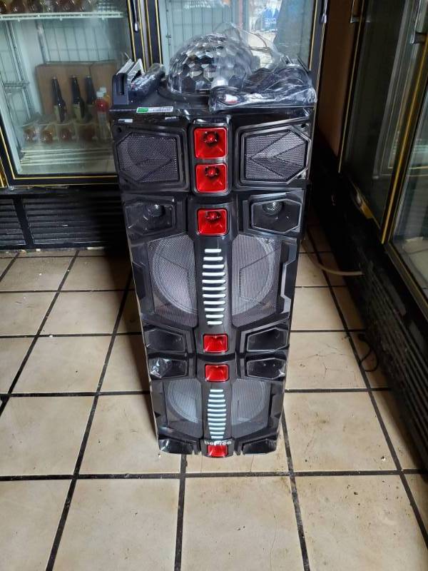 lot 3798 image: Karaoke beFree Speaker  Entertaiment with Remote