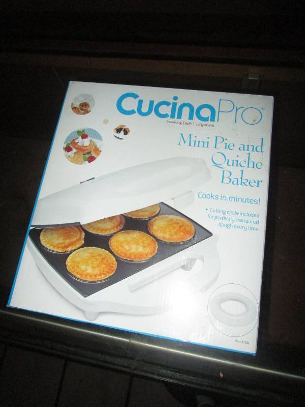 lot 5557 image: CucinaPro Mini Pie and Quiche Baker