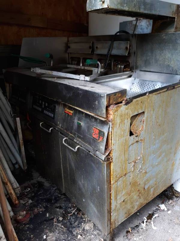 lot 300 image: Frymaster Double Deep Fryer 110-120v.