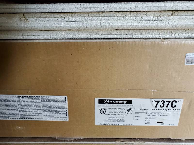 lot 5533 image: Armstrong Designer Minatone Angled Tegular 2x2 Ceiling Tiles BP737C08