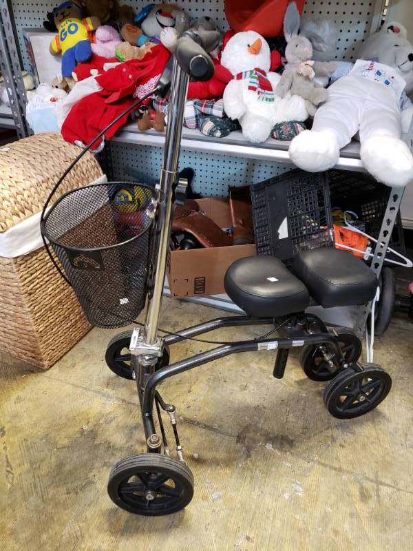 lot 1036 image: The Bedford Knee Walker