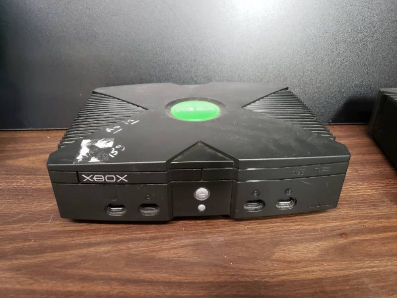 lot 1047 image: First Generation Xbox - UntestedNo Cords
