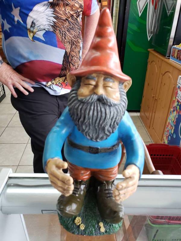 lot 1101 image: Happy Yard Gnome
