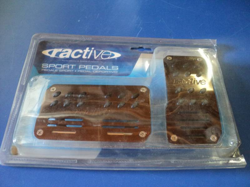 lot 8707 image: ractiv sport pedals TP705A