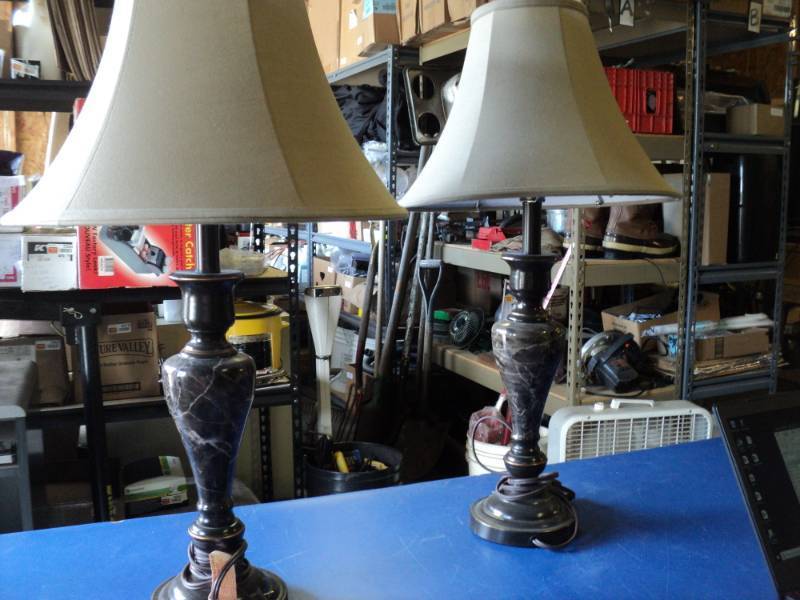 lot 8721 image: (1) pair metal table lamps 28 tall with shade, faux marble finish