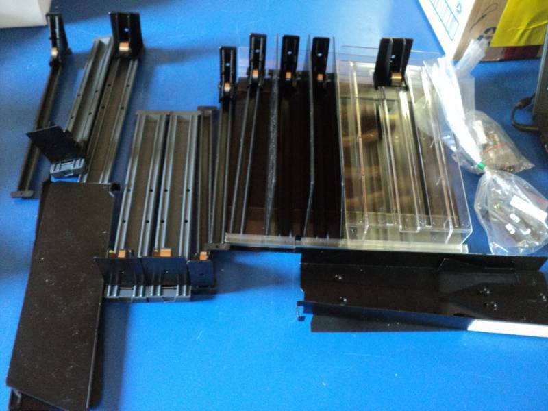 lot 8807 image: Vuse PM Flex 5 Wide Conversion Kit, merchandising rack adjustable