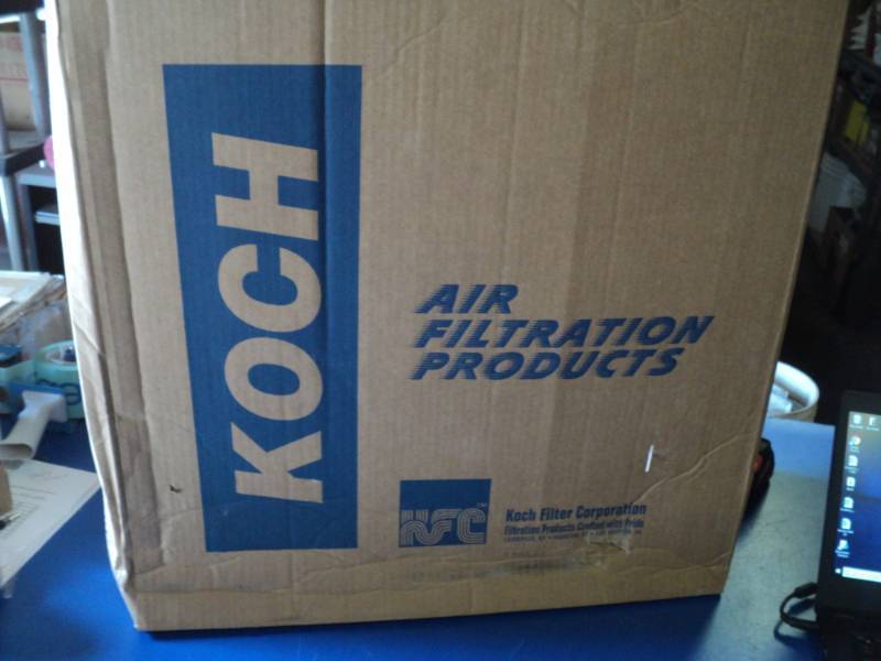 lot 8820 image: (1) box Koch Air Filter Products 274-220-220, 22 x 22 x 1, (12) filters in box