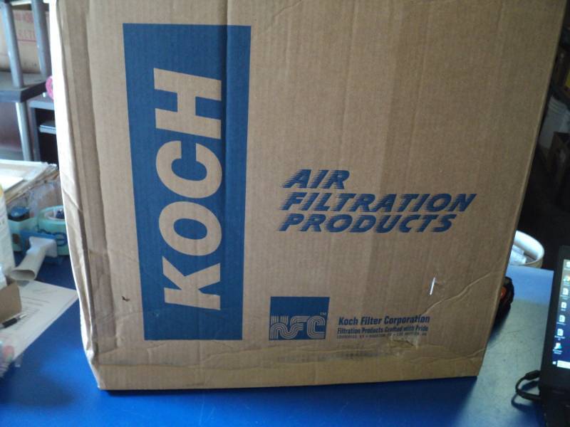 lot 8824 image: (1) box Koch Air Filter Products 274-220-220, 22 x 22 x 1, (12) filters in box