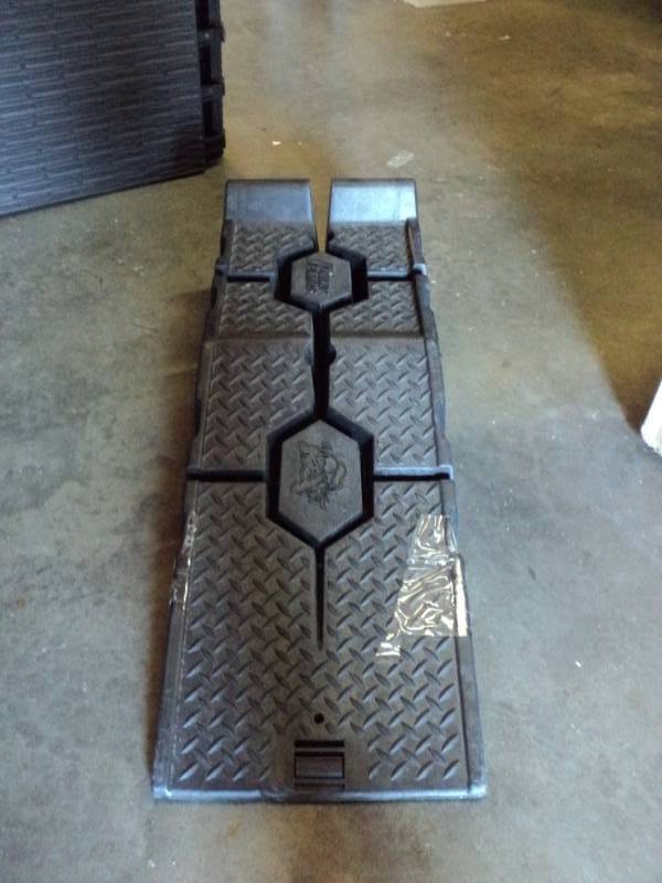 lot 9406 image: (1) Napa 815-5001 Rhino Ramp 16.000 LB Capacity, this listing is for (1) ramp only- this is NOT a set
