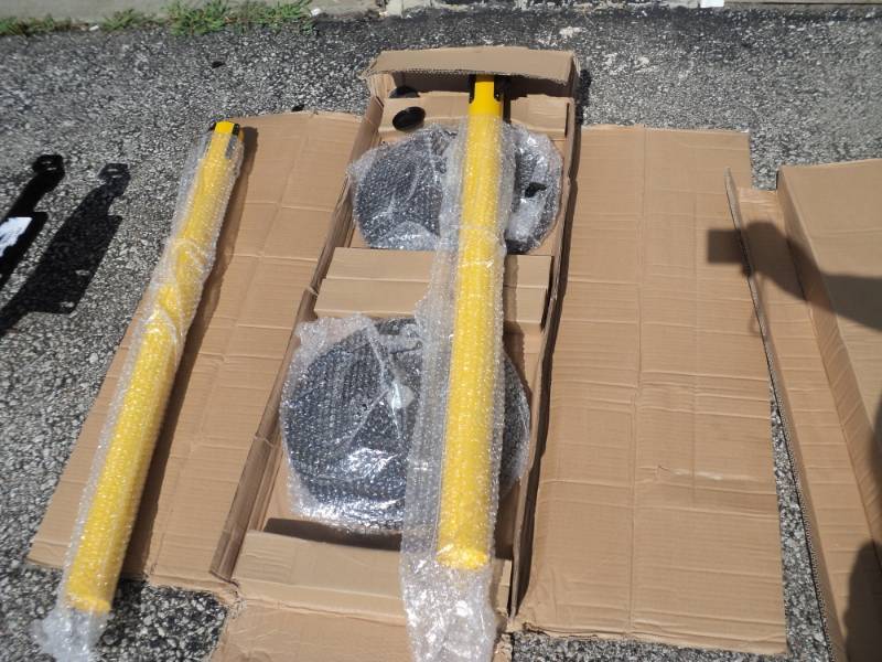 lot 9415 image: Uline H-5097 Yellow Posts with Caution belt