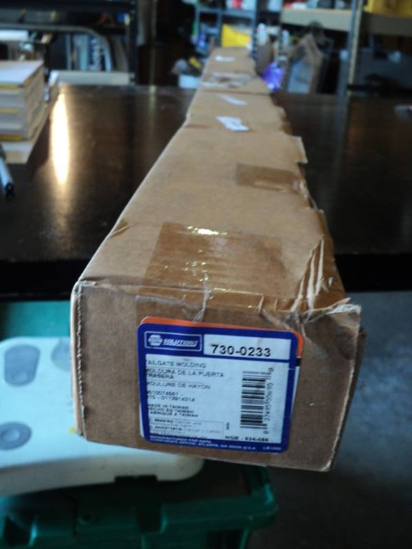 lot 9423 image: Napa Solutions Tail gate Moulding 730-0233