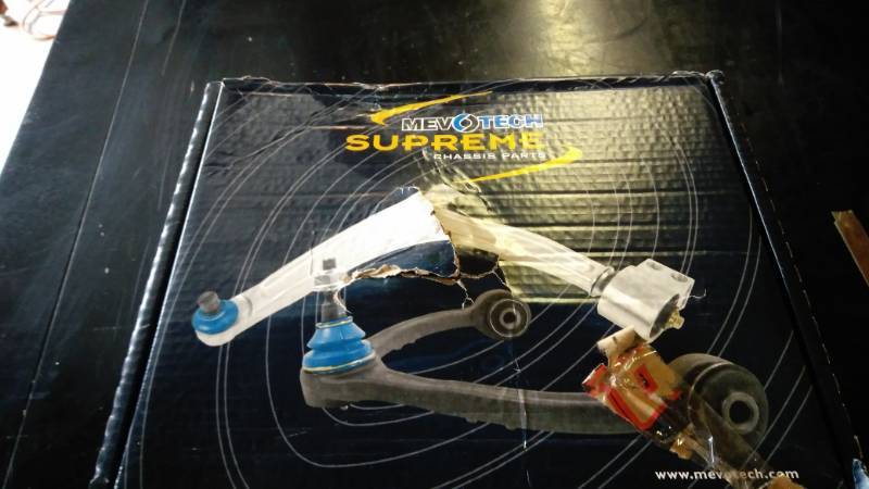 lot 9471 image: Mevotech Supreme Chassis Parts CMS801126