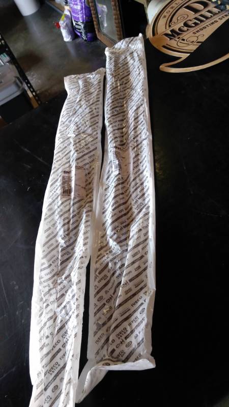 lot 9484 image: (2) ct lot CNI Gas Strut PN 82037390