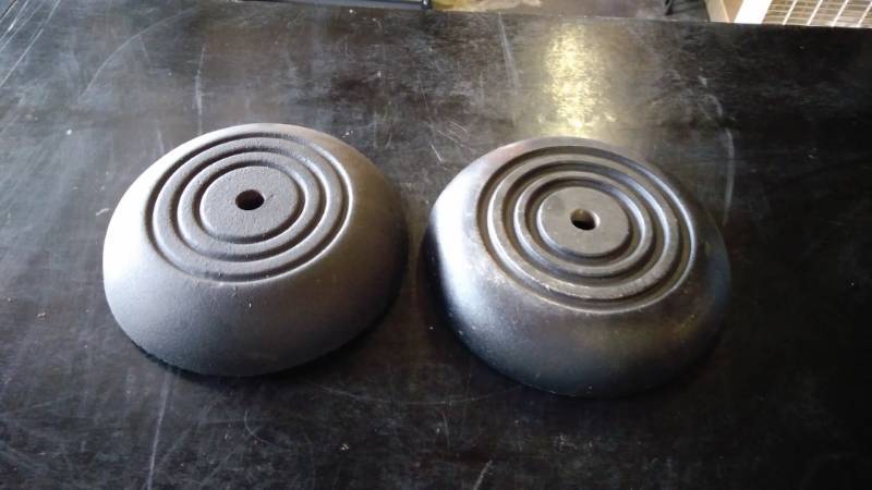 lot 9511 image: (2) ct lot metal bases, 9 diameter w 34 diameter center hole