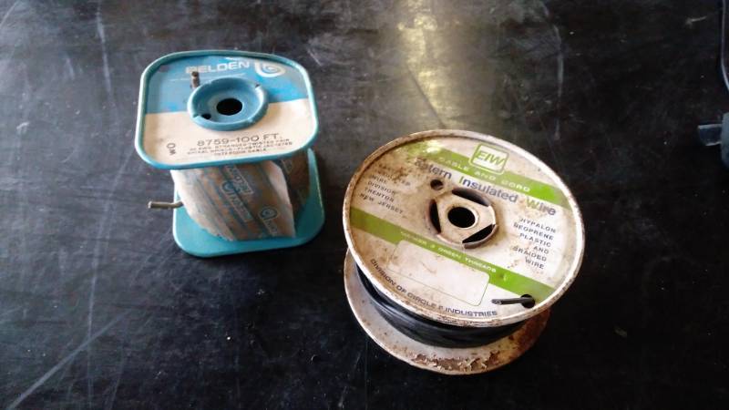 lot 9529 image: (2) ct lot wire (1) roll Belden 20 AWG approx 100, (1) roll EIW 182 250