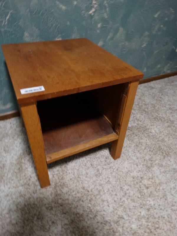 lot 416 image: Night stand, missing door.