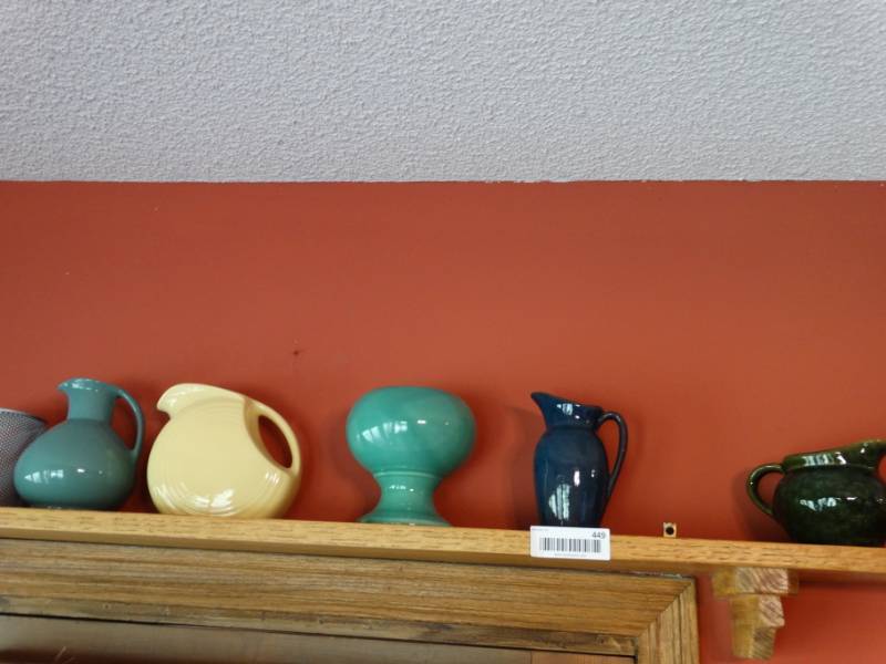 lot 449 image: Lot of decortive home goods.