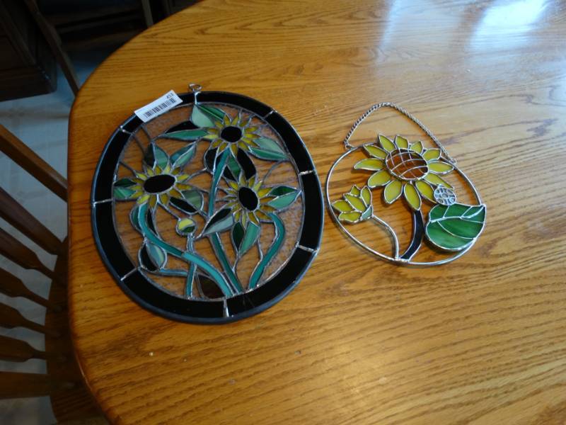 lot 453 image: 2 Decorative stained glass.