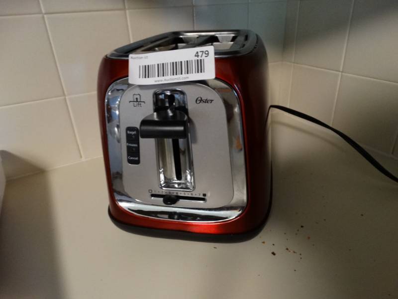lot 479 image: Oster toaster