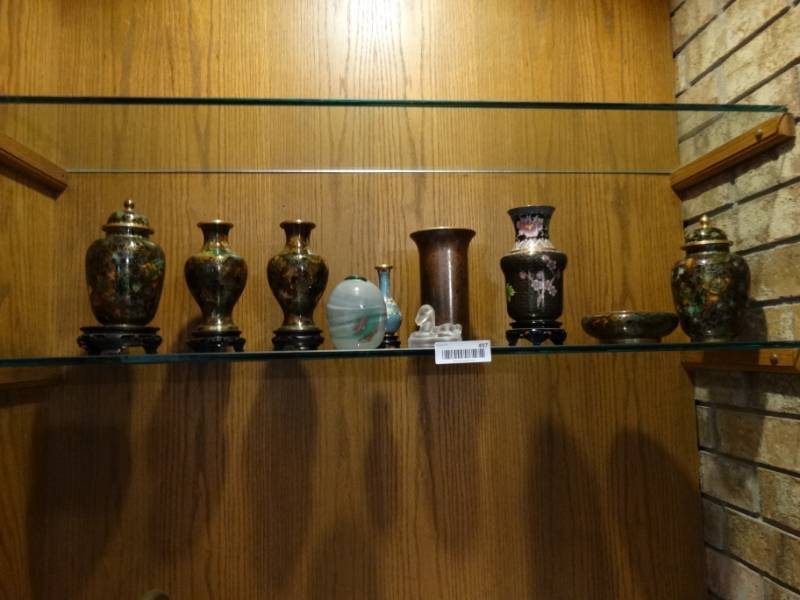 lot 497 image: Very nice Oriental vases