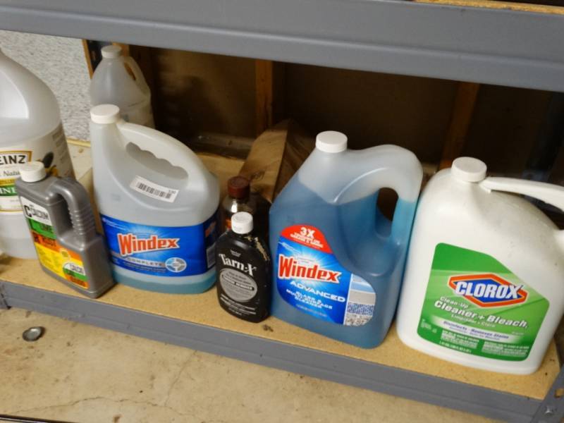 lot 530 image: Lot of various cleaners