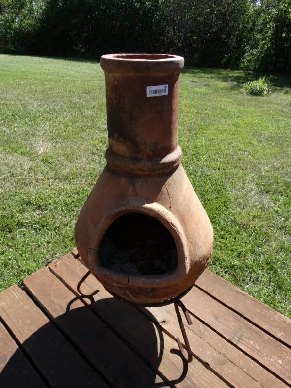 lot 749 image: Chimenea w stand