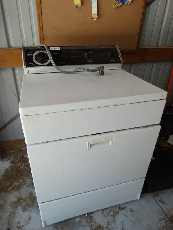 lot 912 image: Whirlpool 6 cycle heavy duty dryer electric.