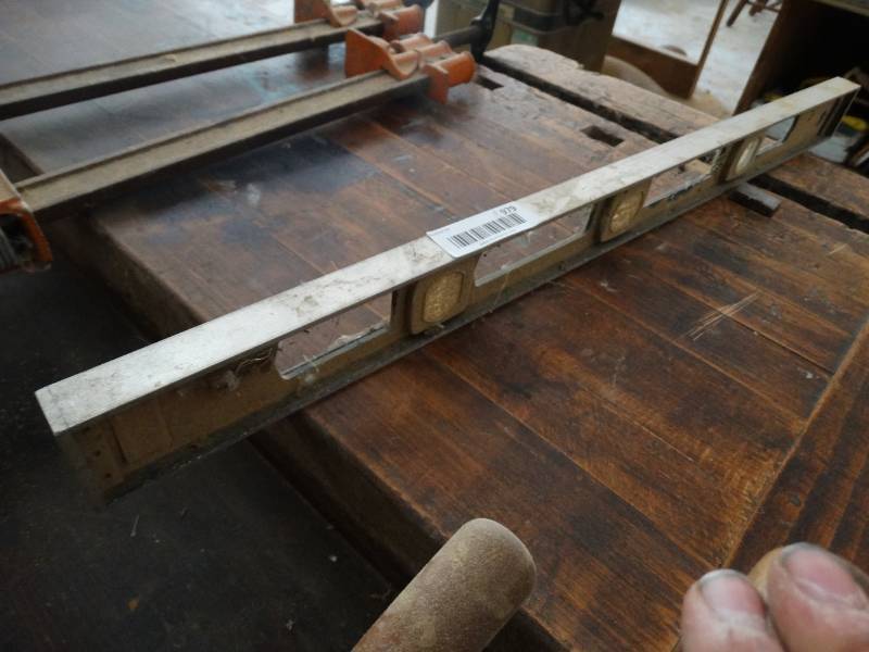 lot 979 image: Level