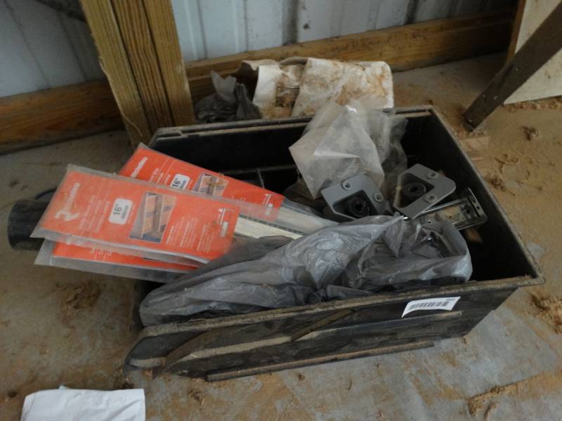 lot 991 image: Drawer slides & other hardware