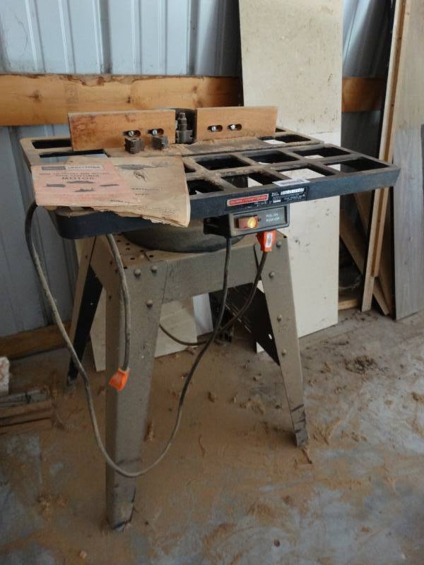 lot 992 image: Craftsman shaper w stand