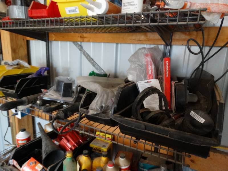 lot 1003 image: Lot of various hardware & misc.