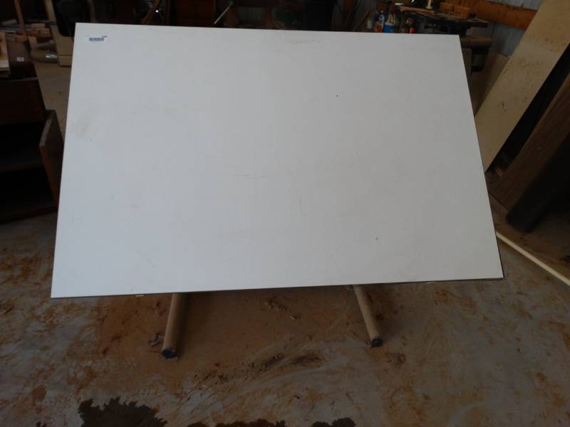 lot 1009 image: Capri drafting table