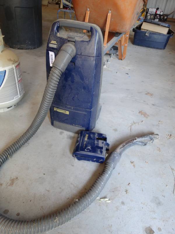 lot 1030 image: Kenmore powermate vacuum