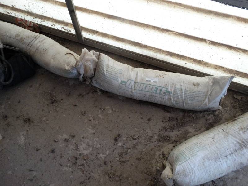 lot 2020 image: Lot of 10 sand bags
