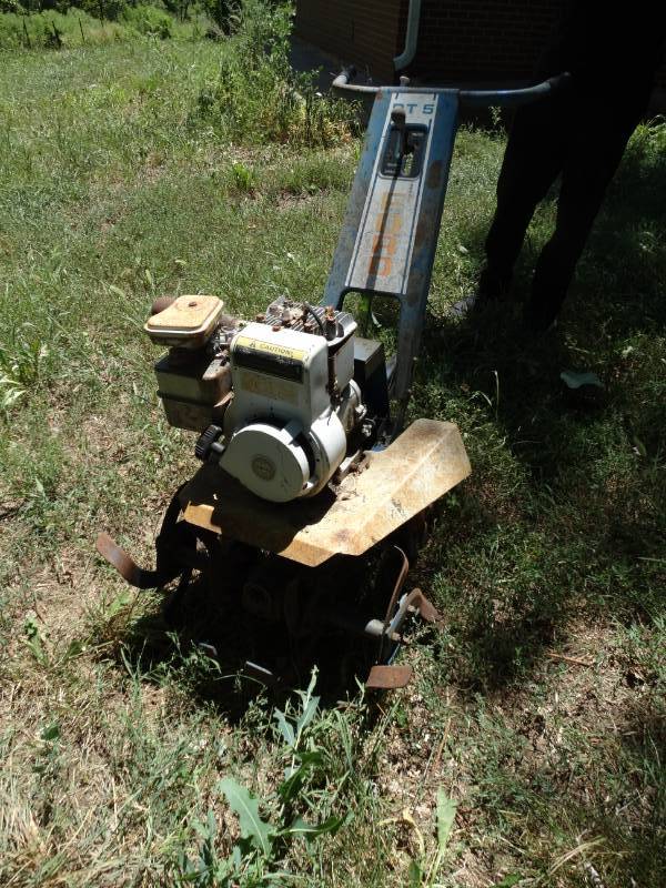 lot 2026 image: Ford RT 5 rototiller- gas