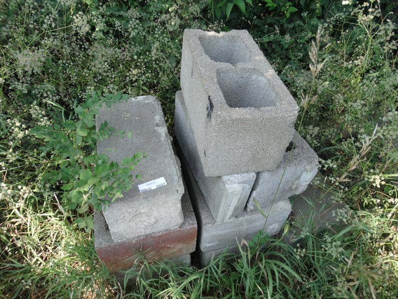 lot 2037 image: Cinder blocks & various lumber