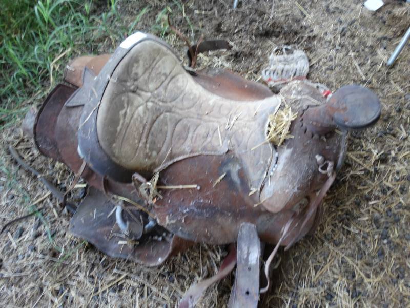 lot 2060 image: Big Horn leather horse saddle