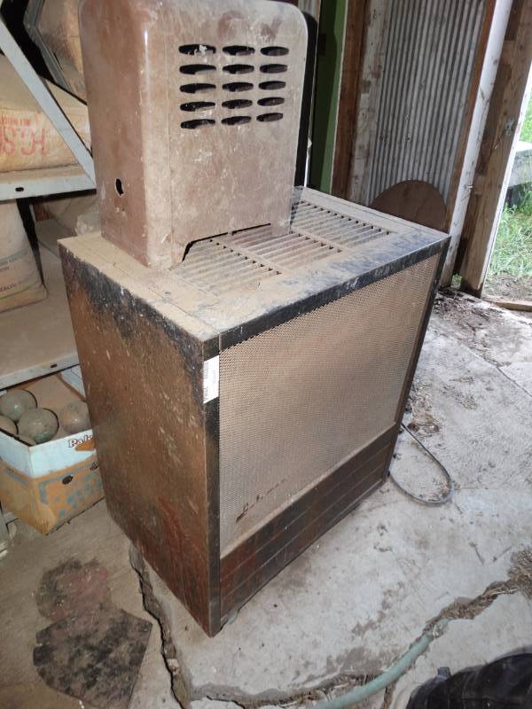 lot 2084 image: 2 heaters