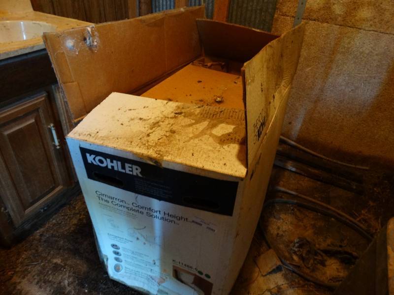 lot 2090 image: Kohler toilet