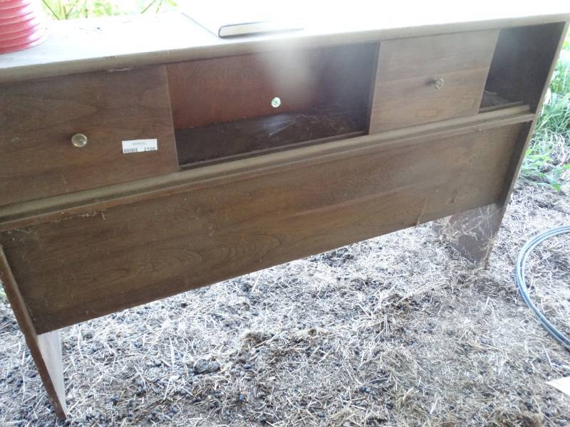 lot 2106 image: Wood headboard