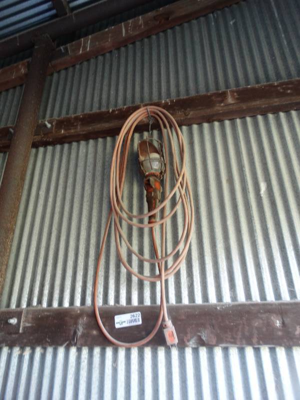 lot 2622 image: Work light