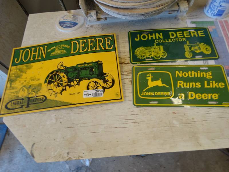 lot 2650 image: John Deere tagssigns